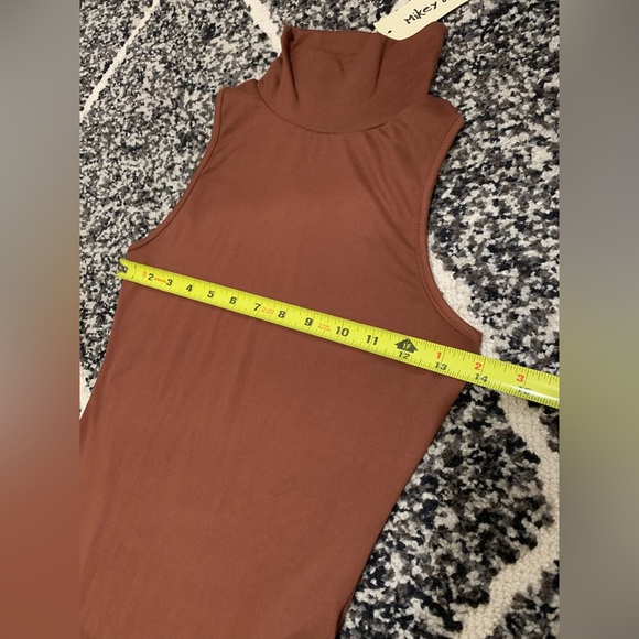 Mikey & Joey Mock Turtleneck Thong Bodysuit Brown/Rust Orange S NWOT - Picture 3 of 7